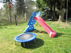 Familienfreundliche, sonnige NR-FeWo am Stadtrand von Dresden mit Gartenplatz - Image 2