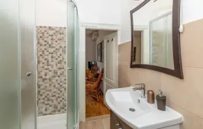 2 bedroom gorgeous home in Blace - Image 4