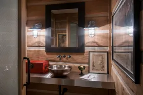 Stunning lodge style retreat on the river at  base of Sun Valley's Bald Mountain - Image 3