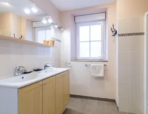 Charming house with garden in Saint-Lô - Image 2