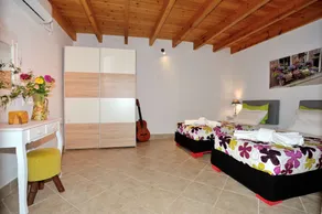 Privacy and exceptional view! - Image 5