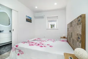 House - Image 4