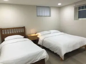 Quiet and cosy get away suite in Point Grey Vancouver BC, near UBC and beach. - Image 4