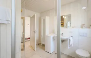 Stunning Home In Ostseeresort Olpenitz With Sauna - Image 4