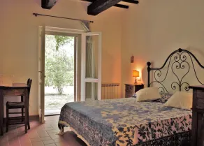 Spacious villa with swimming pool in stunning scenery and picturesque villages - Image 3