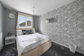 Tranquil Aylesford Retreat With 5 Bedrooms - Image 5