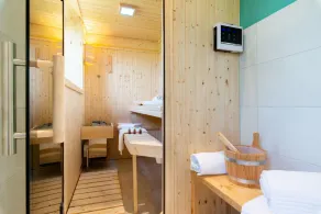 Esclusiva casa vacanza con camino e sauna, terrazza e sedia a sdraio, 4 persone - Image 3