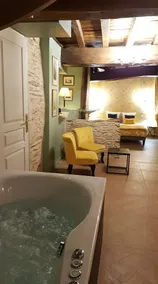 Suite with individual SPA \"Seigneurial Suite\" - Image 5