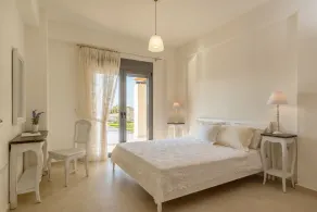  Villa Levanda,pool, walking distance from the beach and shops ,no car needed! - Image 3