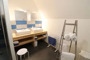 BARNEN I VÆRELSET - Image 4
