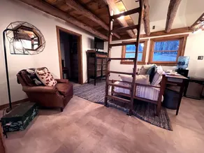 Small cabin on private 400 acre mountaintop farm! - Image 3