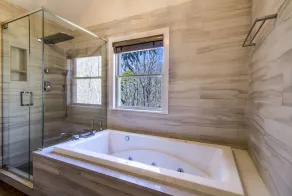 9BR Sag Harbor PRIVATE w/ Pool-Tennis- B-ball- HotTub - Image 3