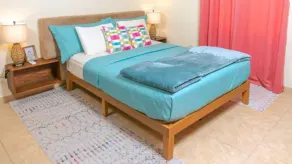 Clean & comfy spacious-1 Bdrm condo w/free fast WIFI & 5 mins to beach - Image 4