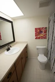 Luxurious 3 BR in Quiet Central Stuart Community - Image 4