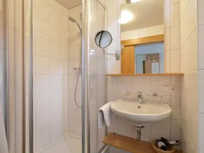 Bra app. med 2 sovrum och balkong - Haus Landmann - Image 2