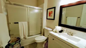 confort and style Vacation Home - Image 4