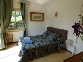 Villa with pool in a relaxing and green oasis, in Grasse - Image 3