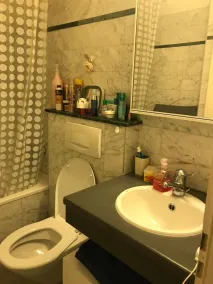 Suite, Bedroom,Bathroom,Kitchen - Image 3
