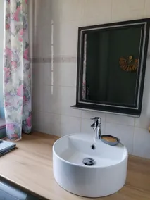 Gîte in the countryside, ideal for green vacations, 5 minutes from bird lake. - Image 3