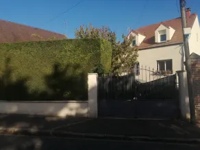 5 minutes from Chambly, small house at the bottom of the garden - Image 5