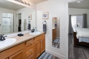 Centrally Located OneLevel Pet ok Home w/Fireplace - Image 4
