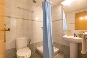Appartement rez-de-chaussée avec piscine UHC GOLDEN PINEDA 205 - Image 4