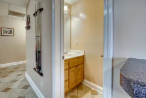 Dog-friendly house w/ private hot tub, gas fireplace, game room, & much more - Image 4