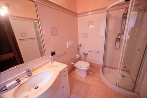 Beautiful intime Villa with private pool 3 Bedrooms Sleep 7 - Image 3
