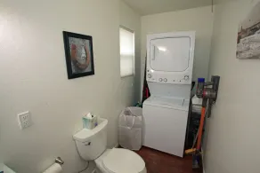 Bright, artsy, and cozy home 500 feet from the beach, 500 feet from the river - Image 4
