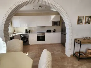 Spacious and bright penthouse with panorama seaview - Image 3