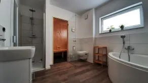 50.0.S Waterkant - High-quality vacation apartment, sauna, south-facing balcony. Large canal-side lot - Image 2