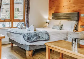 Large modern studio lodge with one double. - Image 4