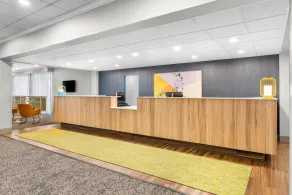 SPARK BY HILTON LOCKPORT - Image 4