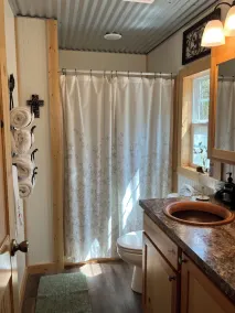 TRINITY OAK OASIS CABIN: Spiritual Rtrt & Cntry MicroResort, Rest & Restoration - Image 2