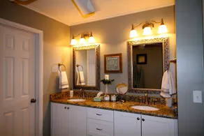\"Sunrise Cottage\" Smukke Lakefront panoramaudsigt W / Hot Tub og Boat Dock - Image 3