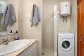 Holiday Home \"Beachfront Bungalow\" with Sea View, Private Terrace & Wi-Fi - Image 3