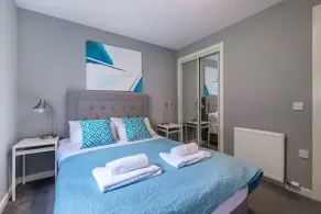 Lovely 2 Bedroom Terrace House - Image 4