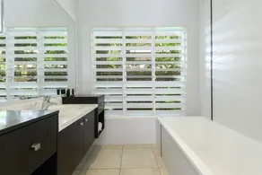 Syreon - 3 Bedroom house a Short Walk to the Beach - Image 3