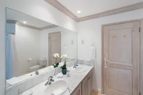 Three Bedroom Villa with Onsite Golf Course, Beach Club and Clubhouse Facilities - Image 2
