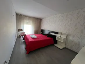 Maison avec 2 chambre mobilé moderne1 suite avec toillet, terrasse /25 km Porto - Image 5