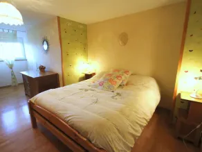 Maison familiale à Orbey, 3 chambres, parking privé, espace vert, jeux pour enfants - Image 3