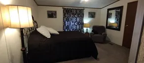 Johnnie Sue’s in Wheatland. 3 bed, 2 bath home, plenty of parking, sleeps 10. - Image 3