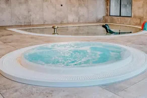 Premium-lejlighed med pool og sauna - Image 2