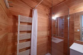 Appartement 'Ancienne Fruitière - Immoclean' avec vue sur les montagnes, terrasse privée et Wi-Fi - Image 3