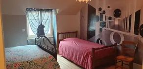 Chez Émile Logement Entier, 2 Chambres, Jardin Privé - Image 4