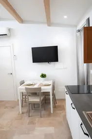 Apartamento 'Zenna - Arco Pronti' con vistas a la montaña, Wi-Fi y aire acondicionado - Image 3