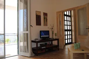 Detached house with great views of the sea and mountains, ideal with a dog - Image 2