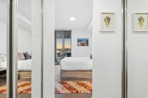 Peaceful Sanctuary with Panoramic Views near Optus Stadium - Image 3
