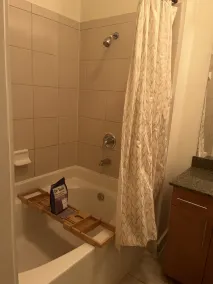 Cozy fully loaded 1 bdroom w / pool view 5 mins from Lenox mall - Image 3