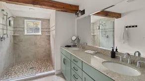 Mad House Rentals 10 Bedroom Lodge by RedAwning - Image 3